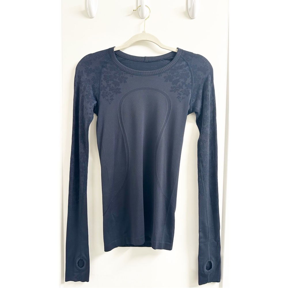 Lululemon Swiftly Tech Long Sleeve Shirt Hip Length - Navy - Size 4-6